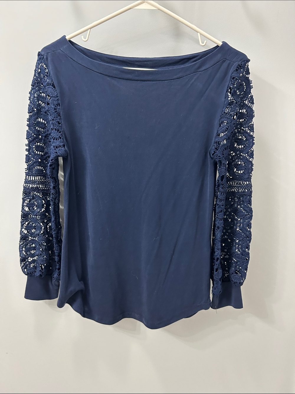 Amaryllis Size Small Lace-Sleeve Boatneck Women's Top - Navy
